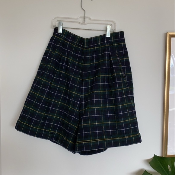 Vintage wool high waisted plaid shorts - Picture 3 of 3